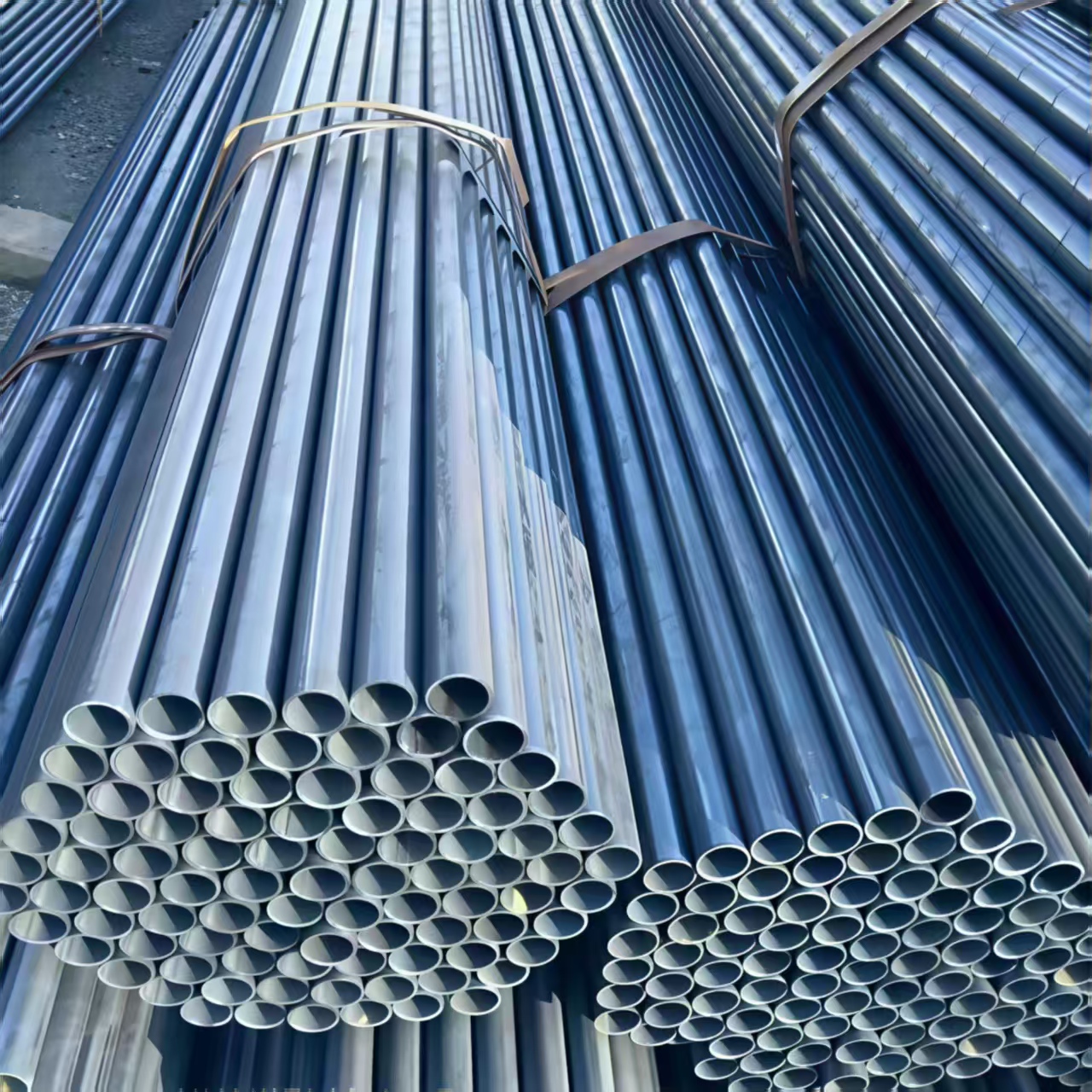 Hot-dip Galvanized Steel Pipe - Image 2